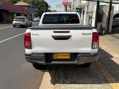 TOYOTA Hilux Caminhonete 2.8 16V 4P POWER PACK TURBO DIESEL 4X4 CABINE DUPLA, Foto 6