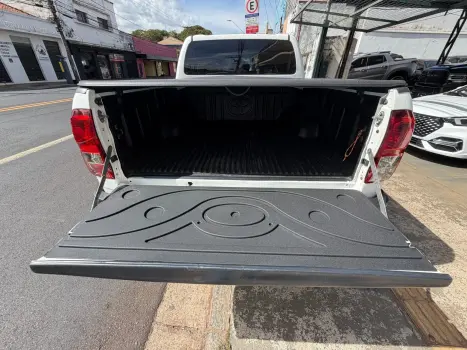 TOYOTA Hilux Caminhonete 2.8 16V 4P POWER PACK TURBO DIESEL 4X4 CABINE DUPLA, Foto 11