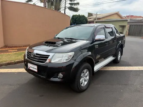 TOYOTA Hilux Caminhonete 3.0 16V 4P 4X4 SRV TURBO DIESEL CABINE DUPLA AUTOM�TICO, Foto 3