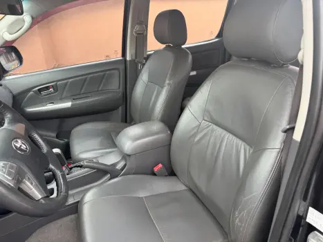 TOYOTA Hilux Caminhonete 3.0 16V 4P 4X4 SRV TURBO DIESEL CABINE DUPLA AUTOM�TICO, Foto 9