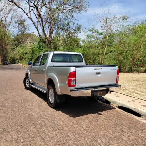 TOYOTA Hilux Caminhonete 2.7 16V 4P DX CABINE DUPLA, Foto 4