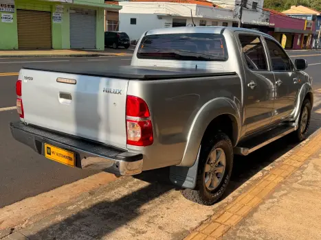 TOYOTA Hilux Caminhonete 2.7 16V 4P SR FLEX CABINE DUPLA AUTOM�TICO, Foto 3
