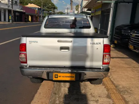 TOYOTA Hilux Caminhonete 2.7 16V 4P SR FLEX CABINE DUPLA AUTOM�TICO, Foto 6
