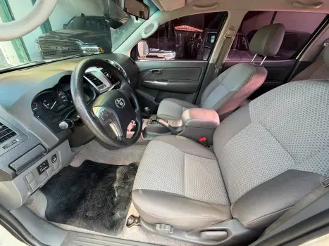 TOYOTA Hilux Caminhonete 2.7 16V 4P SR FLEX CABINE DUPLA AUTOM�TICO, Foto 8
