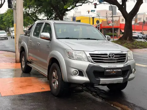 TOYOTA Hilux Caminhonete 2.7 16V 4P SRV FLEX 4X4  CABINE DUPLA AUTOM�TICO, Foto 3