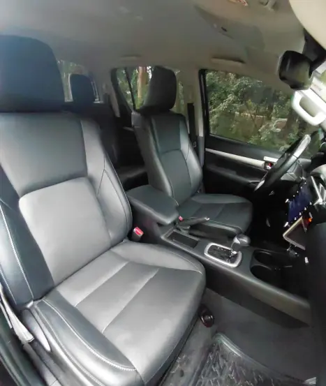 TOYOTA Hilux Caminhonete 2.8 16V SRX 4X4 DIESEL CABINE DUPLA AUTOM�TICO, Foto 10