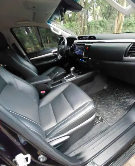 TOYOTA Hilux Caminhonete 2.8 16V SRX 4X4 DIESEL CABINE DUPLA AUTOM�TICO, Foto 11