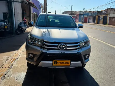TOYOTA Hilux Caminhonete 2.8 16V SRX 4X4 DIESEL CABINE DUPLA AUTOM�TICO, Foto 5