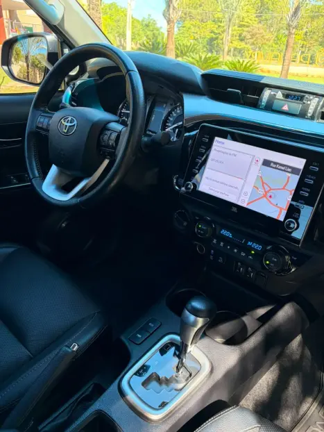 TOYOTA Hilux Caminhonete 2.8 16V 4P SRX DIESEL CABINE DUPLA, Foto 12
