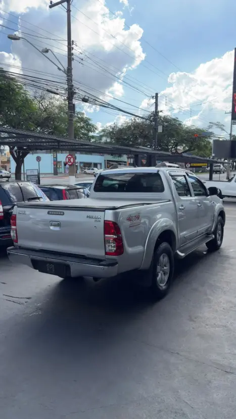 TOYOTA Hilux Caminhonete 2.7 16V 4P SRV FLEX 4X4  CABINE DUPLA AUTOMÁTICO, Foto 6