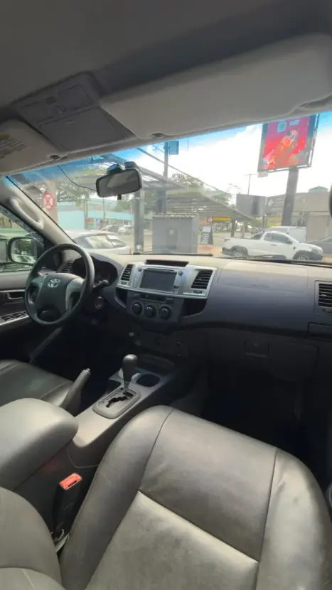 TOYOTA Hilux Caminhonete 2.7 16V 4P SRV FLEX 4X4  CABINE DUPLA AUTOMÁTICO, Foto 7