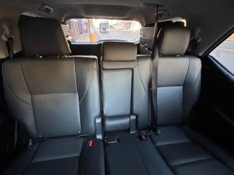 TOYOTA Hilux SW4 2.8 16V 4P SRX PLATINUM 4X4 7 LUGARES TURBO DIESEL AUTOM�TICO, Foto 8