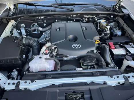 TOYOTA Hilux SW4 2.8 16V 4P SRX PLATINUM 4X4 7 LUGARES TURBO DIESEL AUTOM�TICO, Foto 12