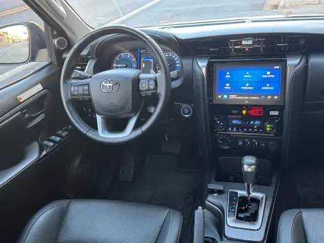 TOYOTA Hilux SW4 2.8 16V 4P SRX PLATINUM 4X4 7 LUGARES TURBO DIESEL AUTOM�TICO, Foto 14