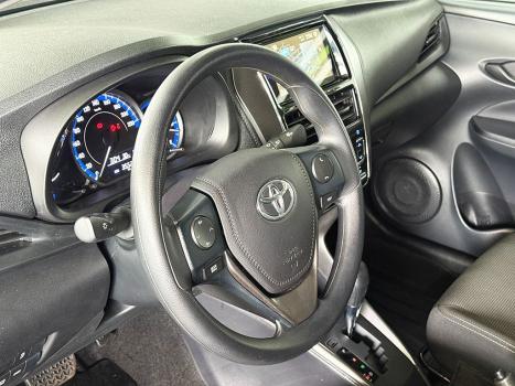 TOYOTA Yaris Hatch 1.5 16V 4P FLEX XL MULTIDRIVE AUTOM�TICO CVT, Foto 10