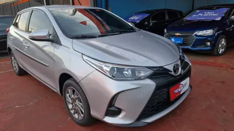 TOYOTA Yaris Hatch 1.5 16V 4P FLEX XS MULTIDRIVE AUTOM�TICO CVT, Foto 2