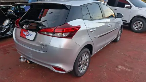 TOYOTA Yaris Hatch 1.5 16V 4P FLEX XS MULTIDRIVE AUTOM�TICO CVT, Foto 4