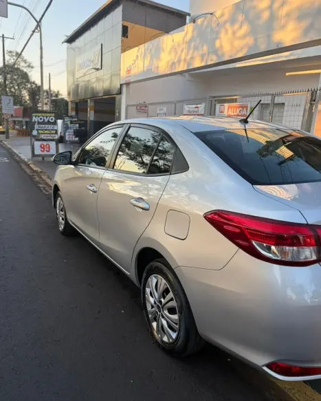 TOYOTA Yaris Hatch 1.5 16V 4P FLEX XL MULTIDRIVE AUTOM�TICO CVT, Foto 7