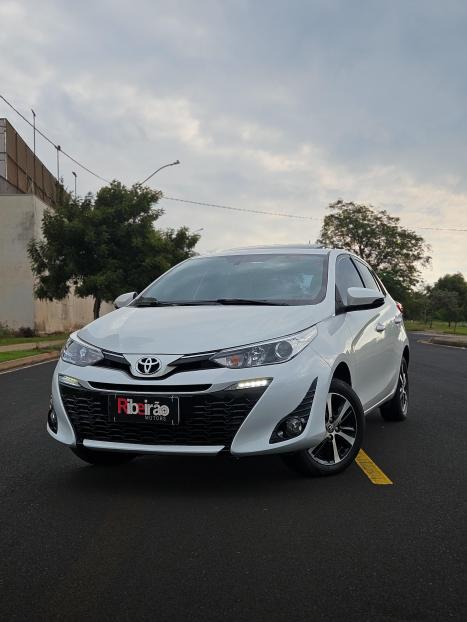TOYOTA Yaris Hatch 1.5 16V 4P FLEX XLS CONNECT MULTIDRIVE AUTOMÁTICO CVT, Foto 2