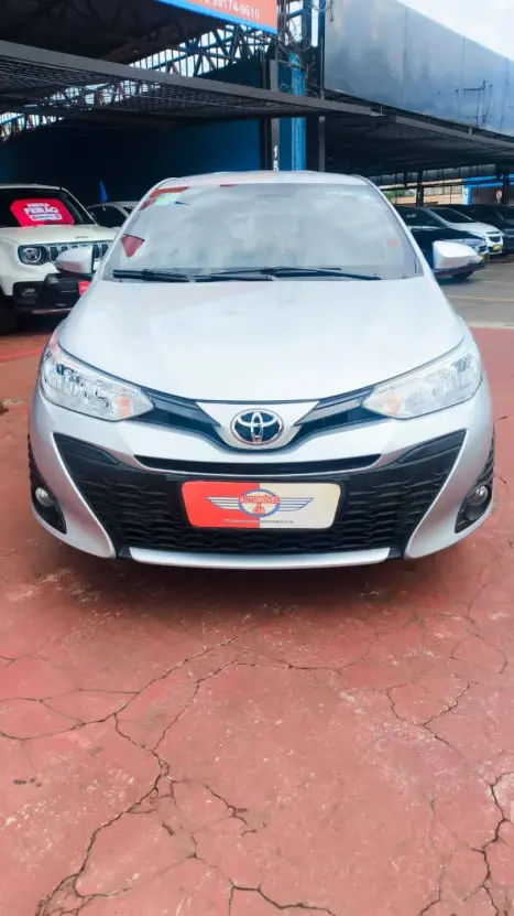 TOYOTA Yaris Hatch 1.3 16V 4P FLEX XL MULTIDRIVE AUTOMÁTICO CVT, Foto 5