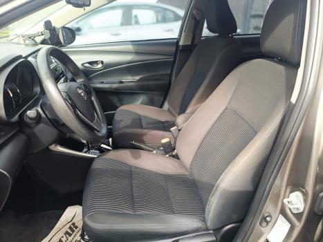 TOYOTA Yaris Hatch 1.5 16V 4P FLEX XLS CONNECT MULTIDRIVE AUTOMÁTICO CVT, Foto 4
