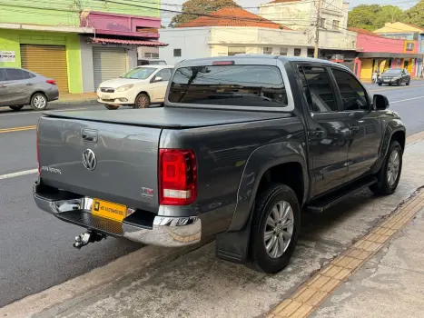 VOLKSWAGEN Amarok 2.0 16V 4X4 CABINE DUPLA HIGHLINE TURBO INTERCOOLER AUTOM�TICO, Foto 4