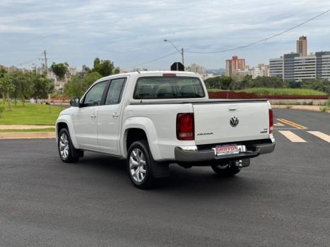 VOLKSWAGEN Amarok 3.0 V6 CABINE DUPLA HIGHLINE 4X4 TURBO INTERCOOLER AUTOMÁTICO, Foto 4 VOLKSWAGEN Amarok 3.0 V6 CABINE DUPLA HIGHLINE 4X4 TURBO INTERCOOLER AUTOMÁTICO, Foto 4
