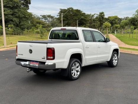 VOLKSWAGEN Amarok 3.0 V6 CABINE DUPLA HIGHLINE 4X4 TURBO INTERCOOLER AUTOMÁTICO, Foto 6 VOLKSWAGEN Amarok 3.0 V6 CABINE DUPLA HIGHLINE 4X4 TURBO INTERCOOLER AUTOMÁTICO, Foto 6