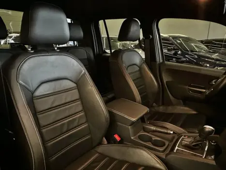 VOLKSWAGEN Amarok 3.0 V6 CABINE DUPLA HIGHLINE EXTREME 4X4 TURBO INTERCOOLER AUTOMÁTICO, Foto 9 VOLKSWAGEN Amarok 3.0 V6 CABINE DUPLA HIGHLINE EXTREME 4X4 TURBO INTERCOOLER AUTOMÁTICO, Foto 9