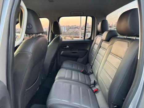 VOLKSWAGEN Amarok 3.0 V6 CABINE DUPLA HIGHLINE 4X4 TURBO INTERCOOLER AUTOMTICO, Foto 9