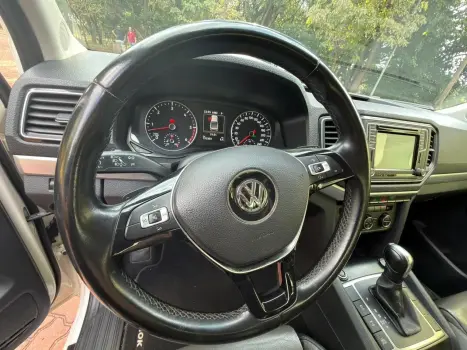 VOLKSWAGEN Amarok 3.0 V6 CABINE DUPLA HIGHLINE 4X4 TURBO INTERCOOLER AUTOM�TICO, Foto 17