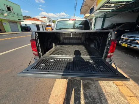 VOLKSWAGEN Amarok 3.0 V6 CABINE DUPLA HIGHLINE 4X4 TURBO INTERCOOLER AUTOM�TICO, Foto 14