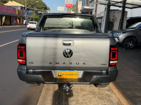 VOLKSWAGEN Amarok 3.0 V6 CABINE DUPLA HIGHLINE EXTREME 4X4 TURBO INTERCOOLER AUTOM�TICO, Foto 6