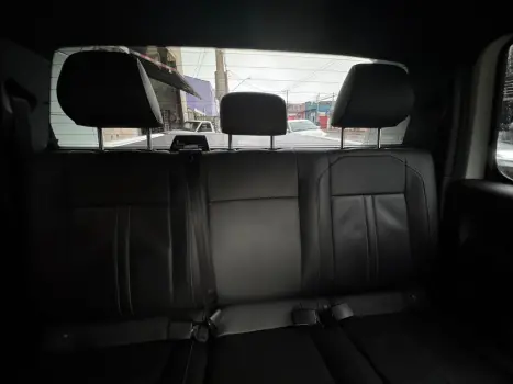 VOLKSWAGEN Amarok 3.0 V6 CABINE DUPLA HIGHLINE EXTREME 4X4 TURBO INTERCOOLER AUTOM�TICO, Foto 8