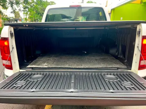 VOLKSWAGEN Amarok 3.0 V6 CABINE DUPLA HIGHLINE 4X4 TURBO INTERCOOLER AUTOMÁTICO, Foto 16