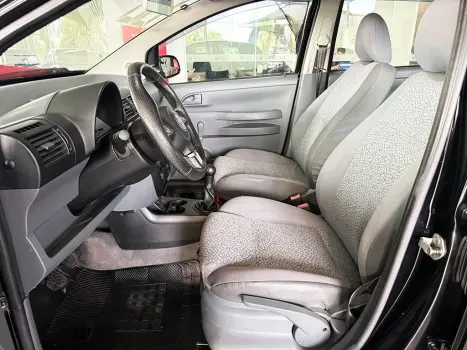 VOLKSWAGEN Fox 1.0 4P PLUS FLEX, Foto 4