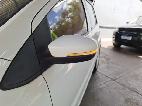 VOLKSWAGEN Fox 1.6 4P MSI TRENDLINE FLEX, Foto 19