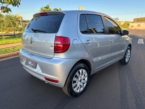 VOLKSWAGEN Fox 1.6 4P, Foto 4