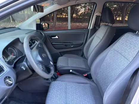 VOLKSWAGEN Fox 1.6 4P, Foto 8