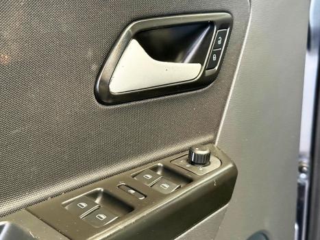 VOLKSWAGEN Fox 1.6 4P TRENDLINE FLEX, Foto 10