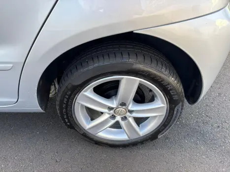 VOLKSWAGEN Fox 1.6 4P FLEX, Foto 10