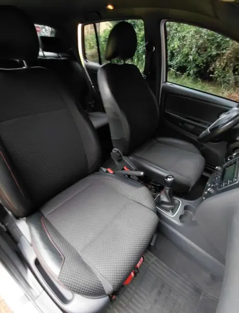 VOLKSWAGEN Fox 1.6 4P ROCK IN RIO FLEX, Foto 11