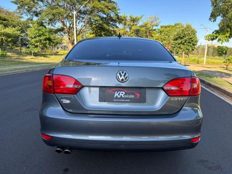 VOLKSWAGEN Jetta 2.0 4P TSI HIGHLINE 200 CV AUTOM�TICO, Foto 5