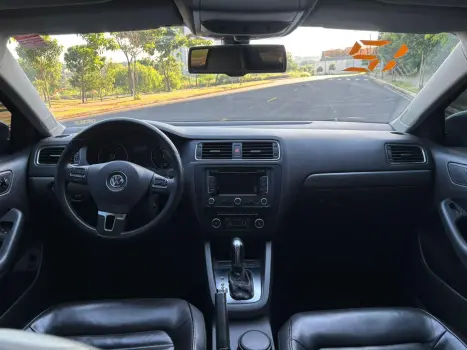 VOLKSWAGEN Jetta 2.0 4P TSI HIGHLINE 200 CV AUTOM�TICO, Foto 7