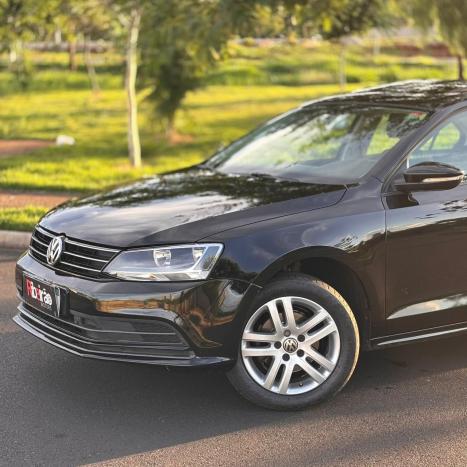 VOLKSWAGEN Jetta 2.0 4P COMFORTLINE TIPTRONIC AUTOM�TICO, Foto 2