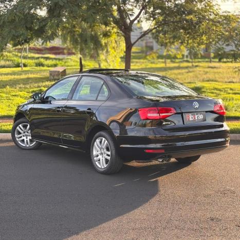 VOLKSWAGEN Jetta 2.0 4P COMFORTLINE TIPTRONIC AUTOM�TICO, Foto 6