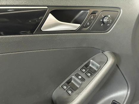 VOLKSWAGEN Jetta 2.0 4P TSI HIGHLINE 211 CV AUTOM�TICO, Foto 10