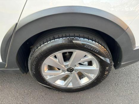 VOLKSWAGEN Nivus 1.0 4P FLEX 200 TSI COMFORTLINE TURBO AUTOMTICO, Foto 10