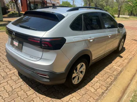 VOLKSWAGEN Nivus 1.0 4P FLEX 200 TSI COMFORTLINE TURBO AUTOMTICO, Foto 4