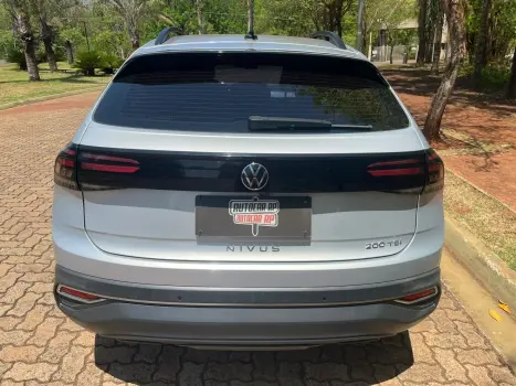 VOLKSWAGEN Nivus 1.0 4P FLEX 200 TSI COMFORTLINE TURBO AUTOMTICO, Foto 7